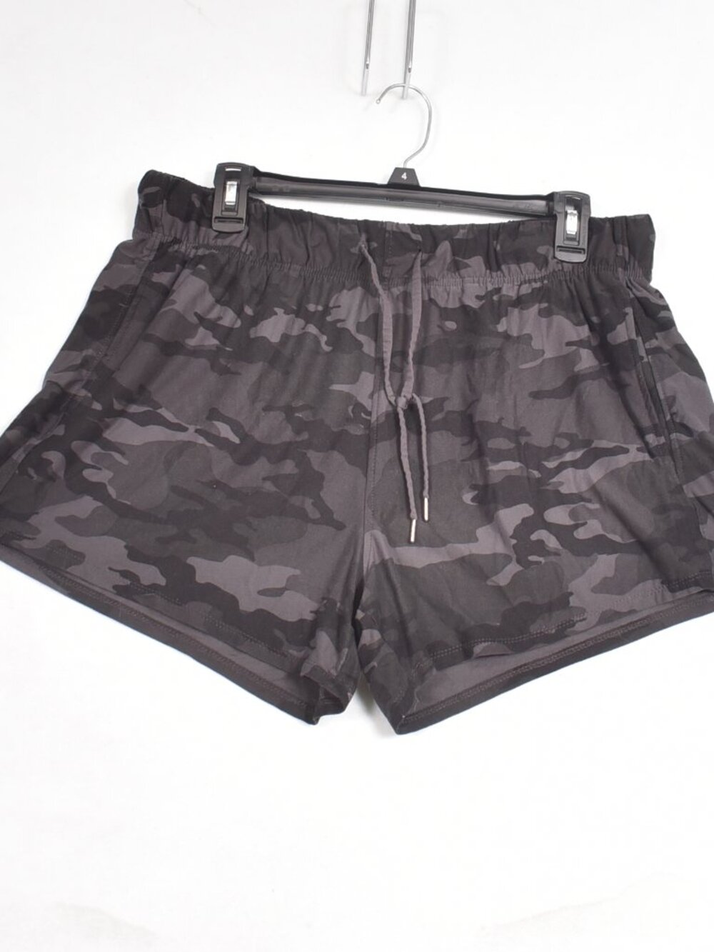 Athletic Works Women's Shorts Draw String Black Camo Size XL (14-16)
